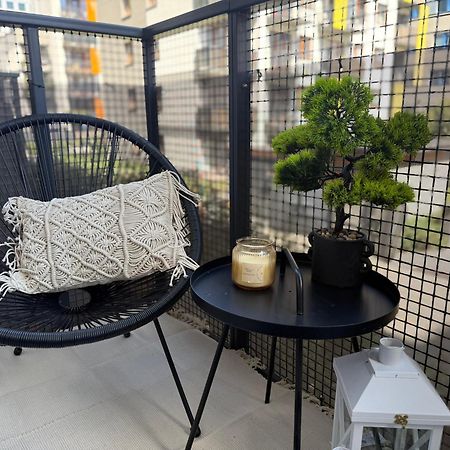 Modern Apartment Near To The Chopin'S Airport Cybernetyki 2A Warsaw Ngoại thất bức ảnh
