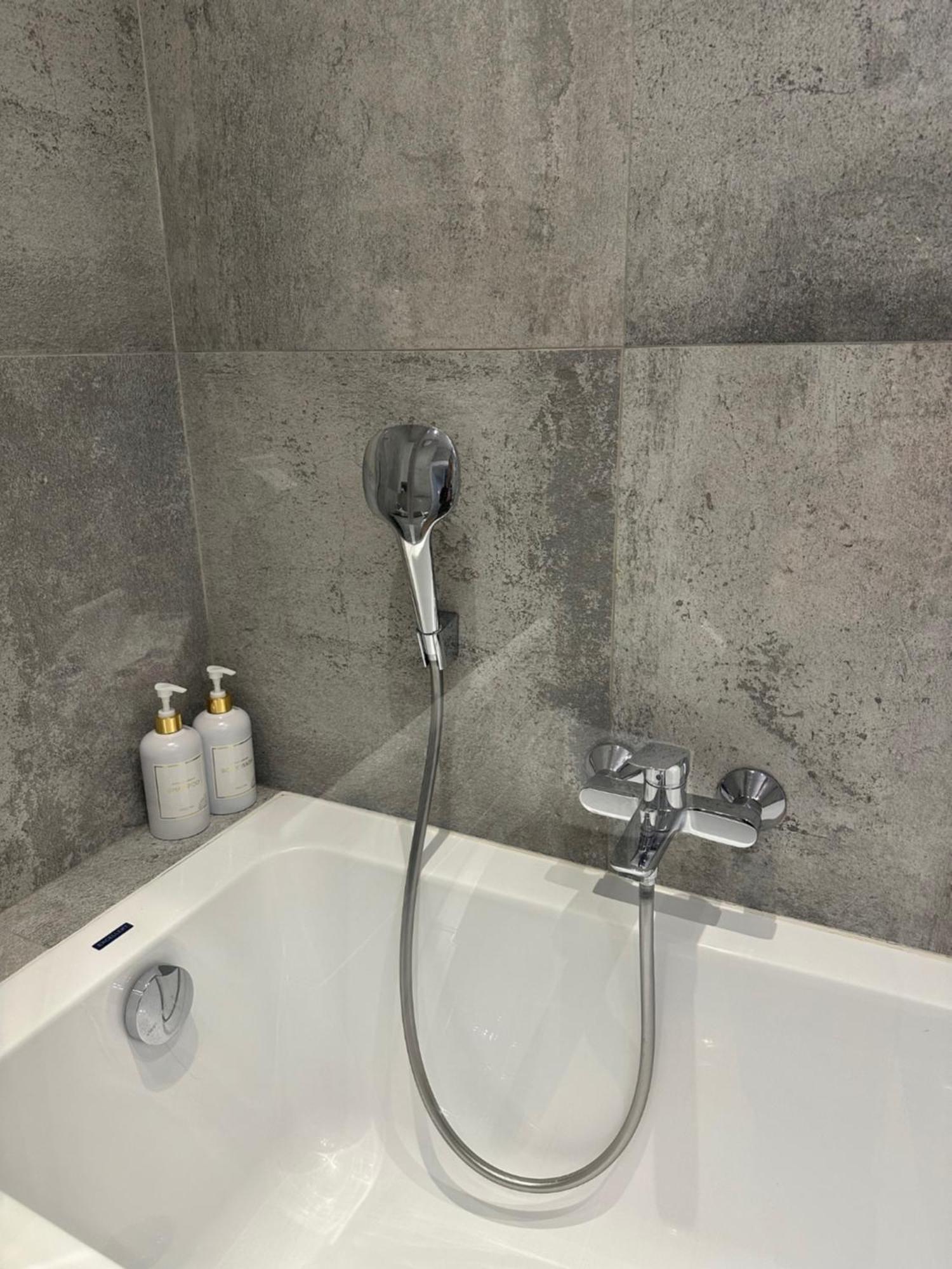 Modern Apartment Near To The Chopin'S Airport Cybernetyki 2A Warsaw Ngoại thất bức ảnh