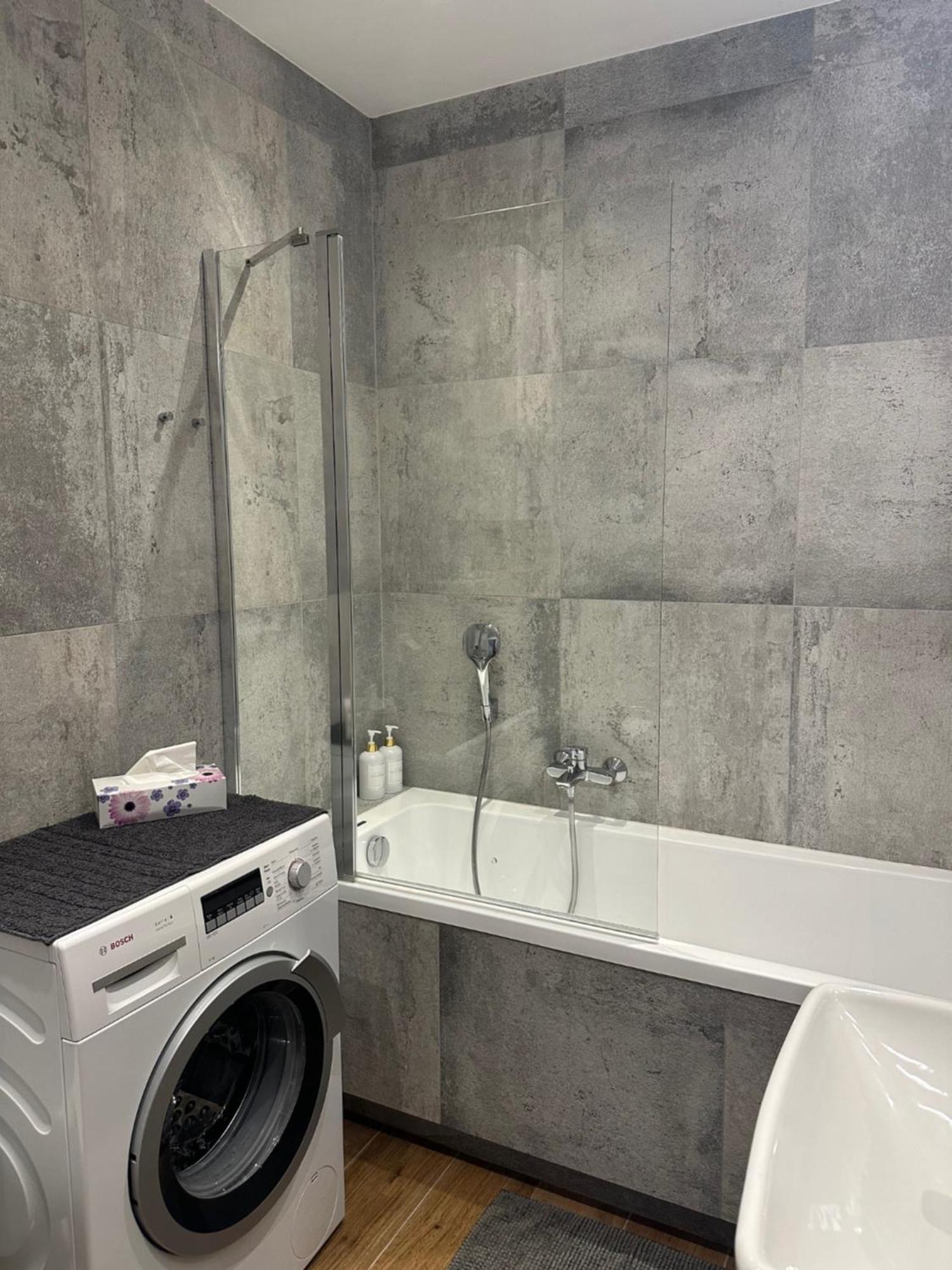Modern Apartment Near To The Chopin'S Airport Cybernetyki 2A Warsaw Ngoại thất bức ảnh